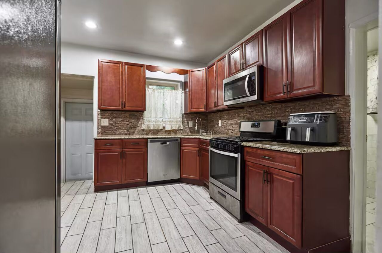 Microwave, stovetop, dishwasher