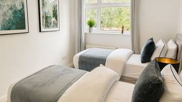 3 dormitorios, tabla de planchar con plancha, wifi y ropa de cama