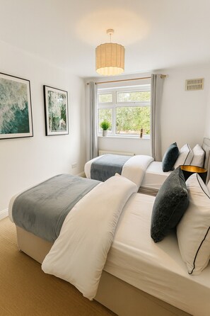 3 Schlafzimmer, Bügeleisen/Bügelbrett, WLAN, Bettwäsche