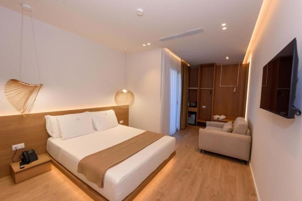 Silitysrauta/-lauta, ilmainen Wi-Fi