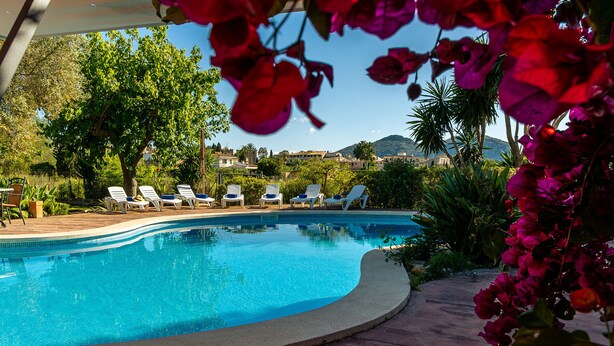 Pool - Fantastic finca with a large pool and just a few steps from Alcúdia's old town (Alcúdia)