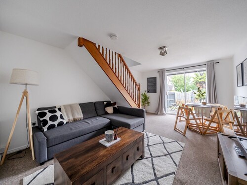Pass the Keys | Lovely 3 Bed Garden Home - Oxford