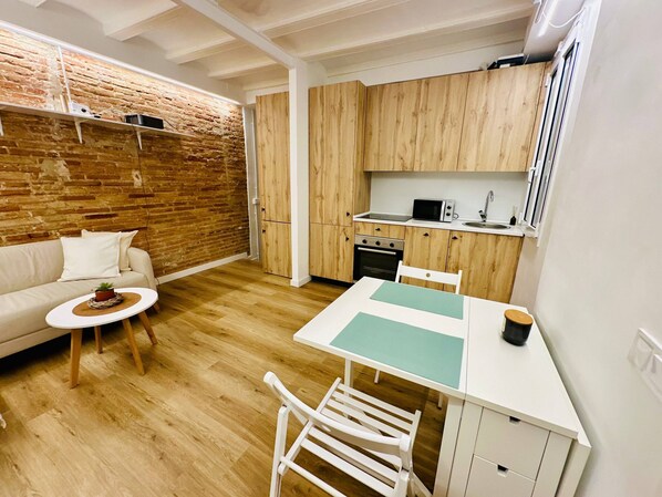 Interior - Fabulous 2-bedroom apartment next to Barcelona Beach, Casino and Clubs (Barcelona)