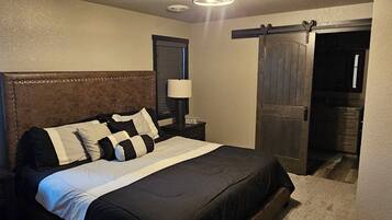 6 bedrooms, iron/ironing board, free WiFi, bed sheets