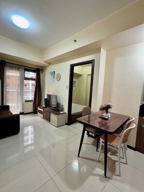 Living area - Levi & Moon Relax and Chill (Pasay)