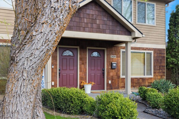 تفاصيل الفندق من الخارج