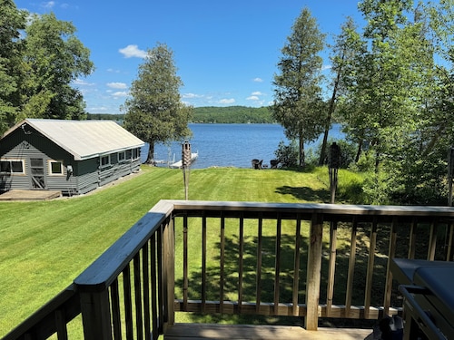 Charming 2-bedroom cabin in Portage Lake