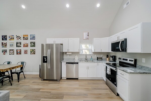 Microwave, oven, stovetop, dishwasher