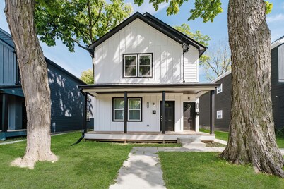 BRAND NEW Spacious and Uniquely Musical Home near Downtown Indianapolis!