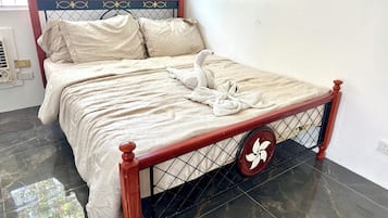 Family House, Balcony, Park View | Free WiFi