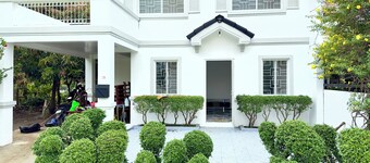 Elegant 4Br House near Clubhouse - Pool