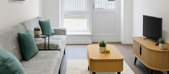 Courtyard High Street Retreat