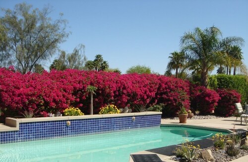 Beautiful home centraly located.A dream home for entertaining.