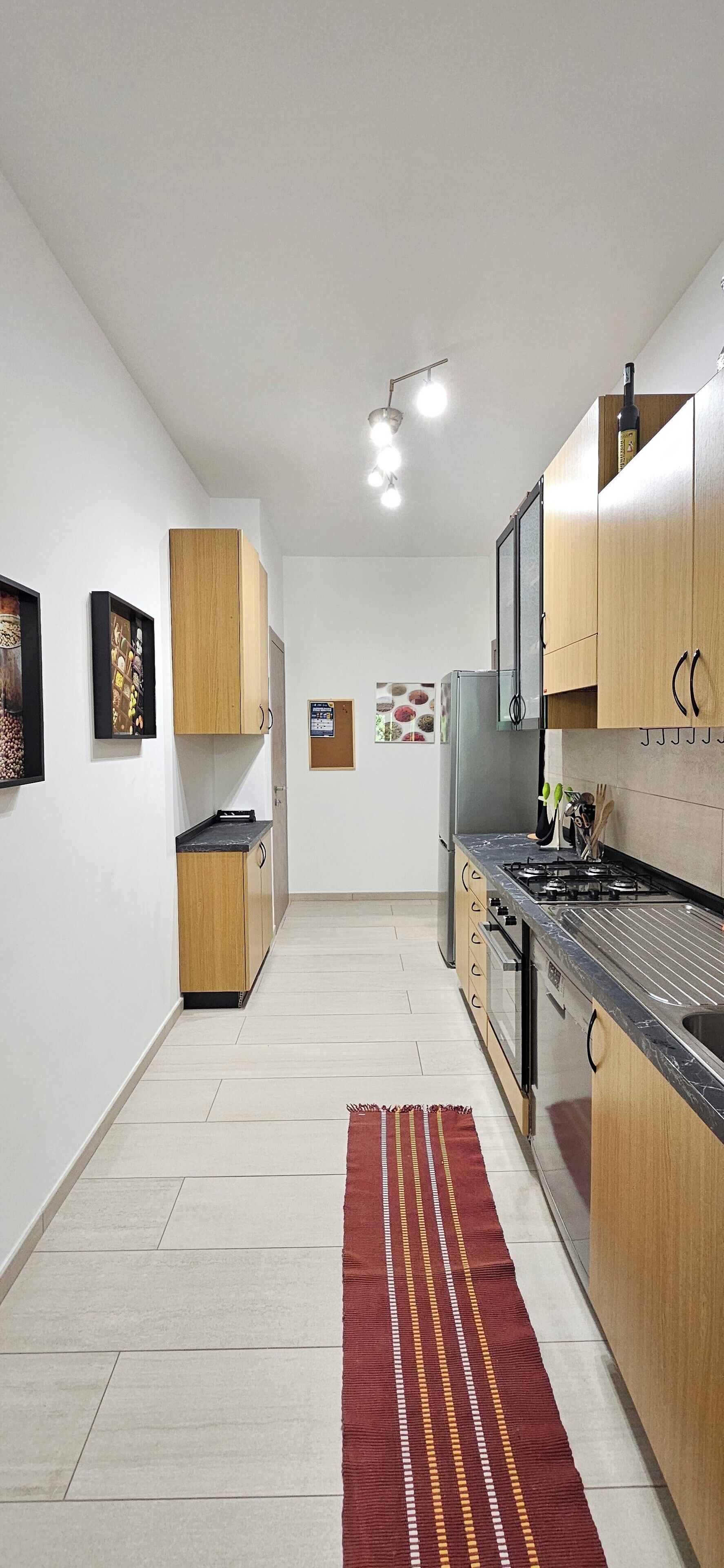 Forno, piano cottura, lavastoviglie