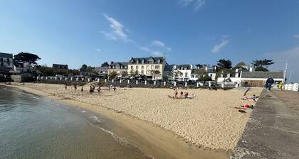 15th century Breton manor house - 4 bedrooms - 3 bathrooms - Wifi - sleeps 8