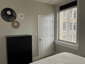 1 bedroom, WiFi, bed sheets - The Lofty Loft - True City Living in Downtown Denver (Denver)