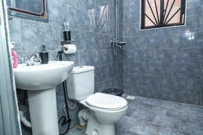 Handtücher, Seife, Toilettenpapier