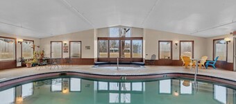 Nisswa Hotel & Suites – 2 Bedroom King + Double Queen #118