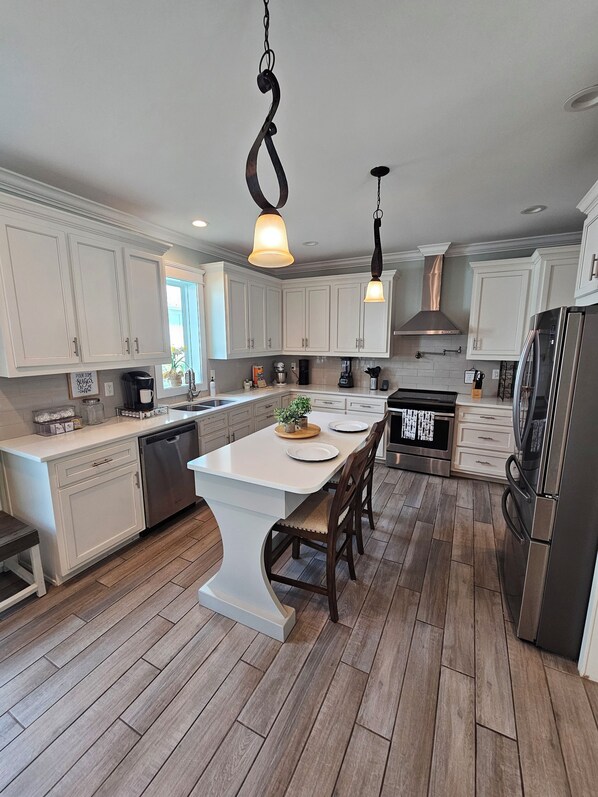 Microwave, oven, stovetop, dishwasher