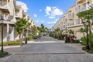 Property grounds - Beach and Bay Bliss at Bermuda Bay Club/Poolside (Bradenton Beach)