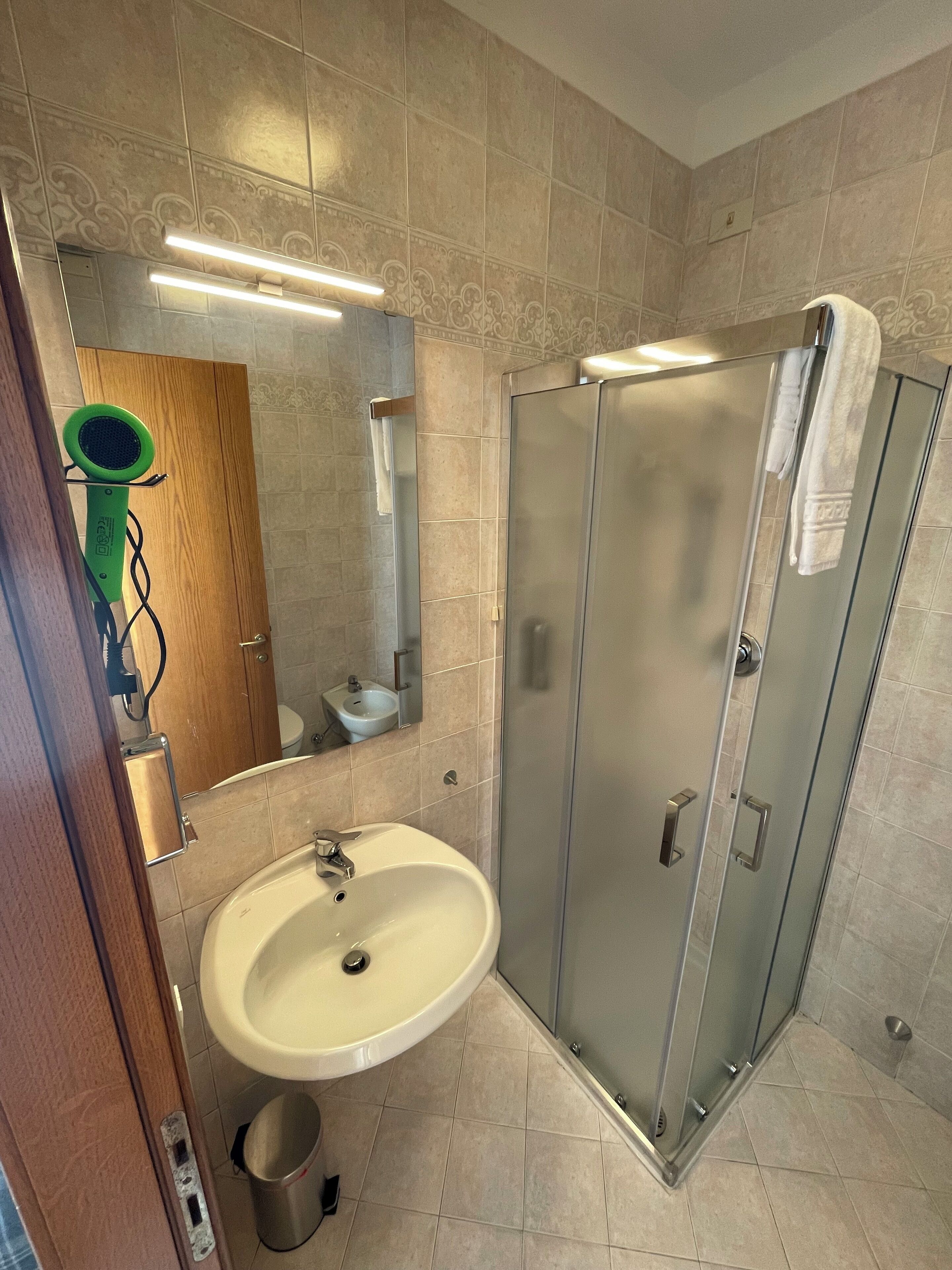 Room | Bathroom | Shower, hair dryer, towels, soap