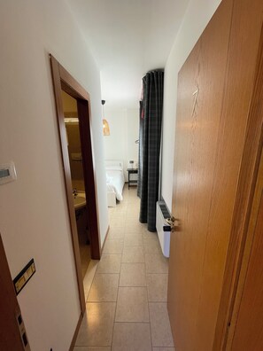 Room | Free WiFi - Albergaria (Rossano Veneto)