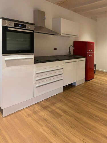 Dyke moment • Modern apartment on the Hundegutshof, great for a vacation with a dog