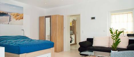 Bügeleisen/Bügelbrett, WLAN, Bettwäsche