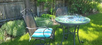 Birdsnest Rest Downtown Redmond OR! Walk to restaurants, breweries and shopping!