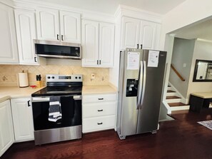 Micro-ondas, fogão, cooktop, lava-louças