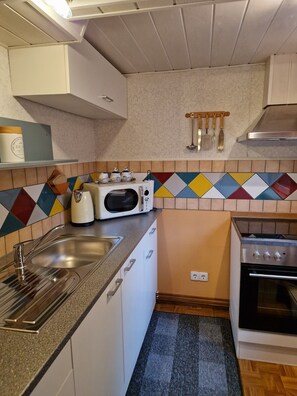 Microwave, stovetop