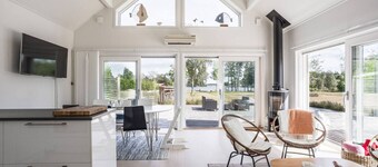 Lakeside Family Home in Gräddö