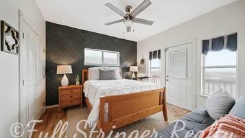 3 عدّة غرف نوم وواي فاي وملاءات أسرّة