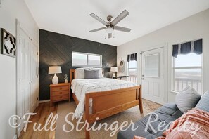 3 عدّة غرف نوم وواي فاي وملاءات أسرّة