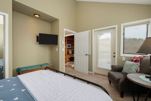 4 soverom, reiseseng for barn, wi-fi (inkludert) og sengetøy