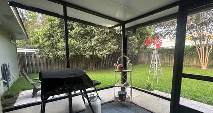 Peaceful home in quiet neighborhood close proximity to FSU/FAMU