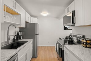 Microwave, oven, stovetop, dishwasher