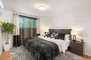 1 habitación, tabla de planchar con plancha, wifi y ropa de cama