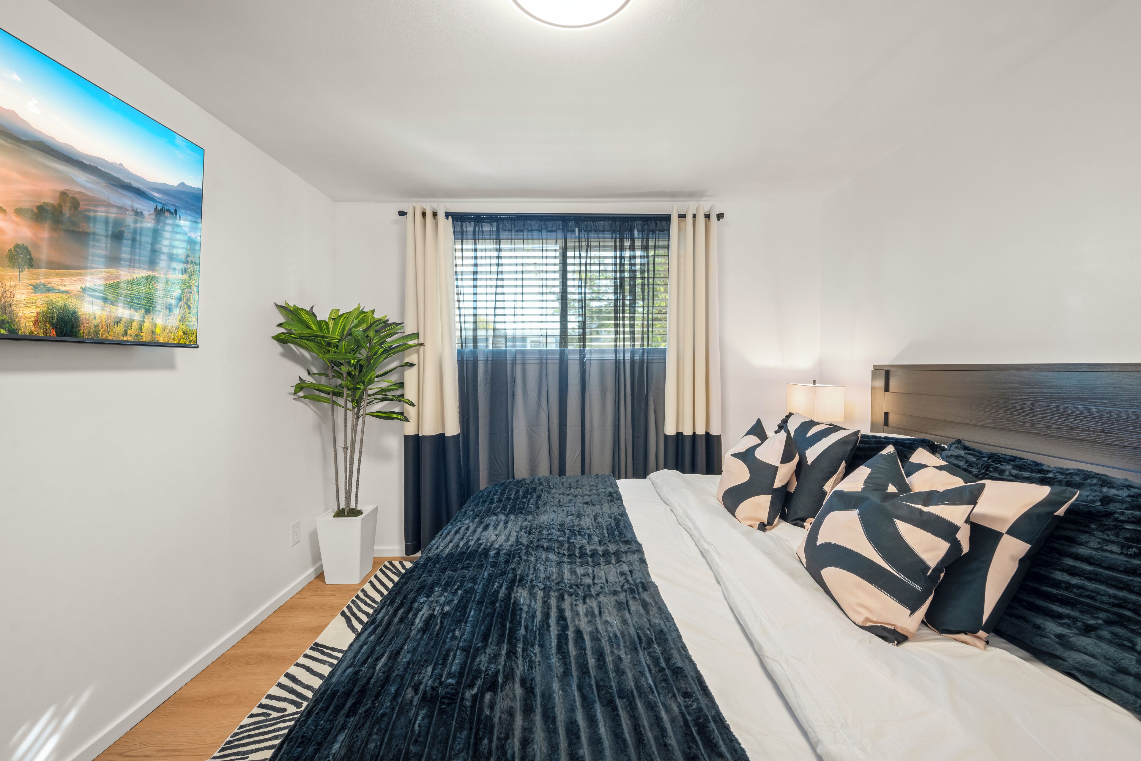 1 chambre, fer et planche à repasser, Wi-Fi, literie fournie