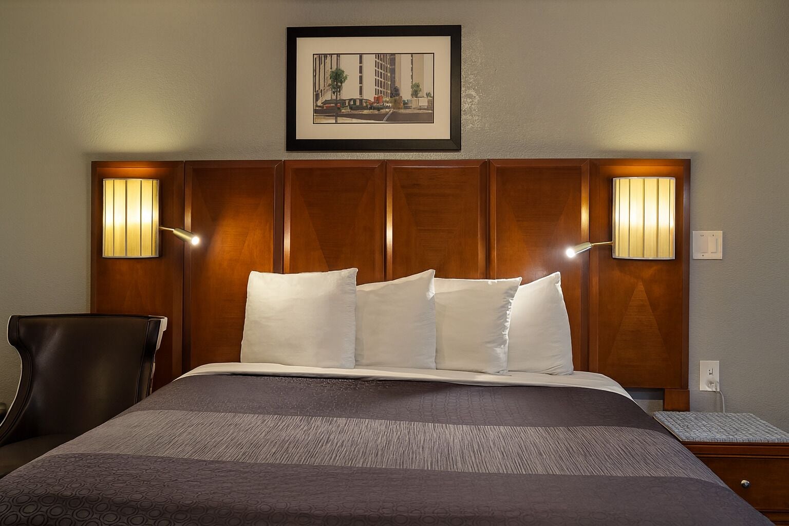 豪華雙人房, 1 張特大雙人床, 非吸煙房 | 隔音、熨斗/熨衫板、免費 Wi-Fi、方便輪椅出入