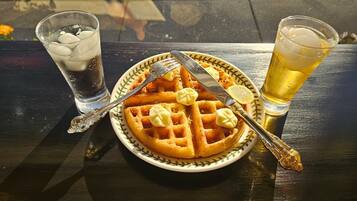 Free daily self-serve breakfast