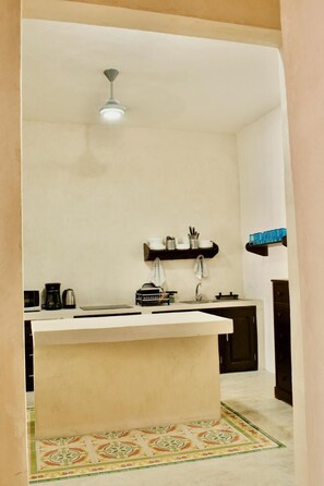 Standard Double or Twin Room, Patio, Pool View | Living area