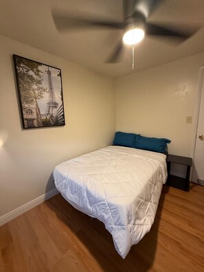 5 bedrooms, iron/ironing board, free WiFi