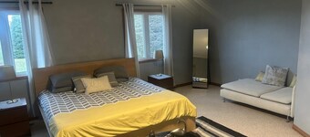 Grand Bend Cottage. Private 26 acres of magical landscape & exclusive pond.