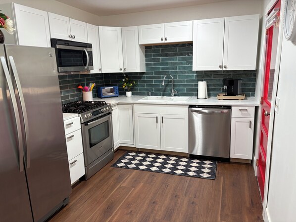 Microwave, oven, stovetop, dishwasher