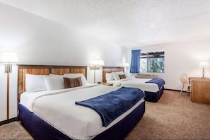 Classic Double Room | Desk, free WiFi