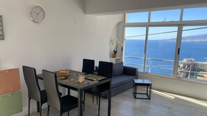 Dining - Fantastic apartment with lake view and two pools. 5 min walk to the sea. (Tabaiba)
