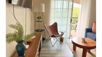 Televisor intel·ligent i llibres