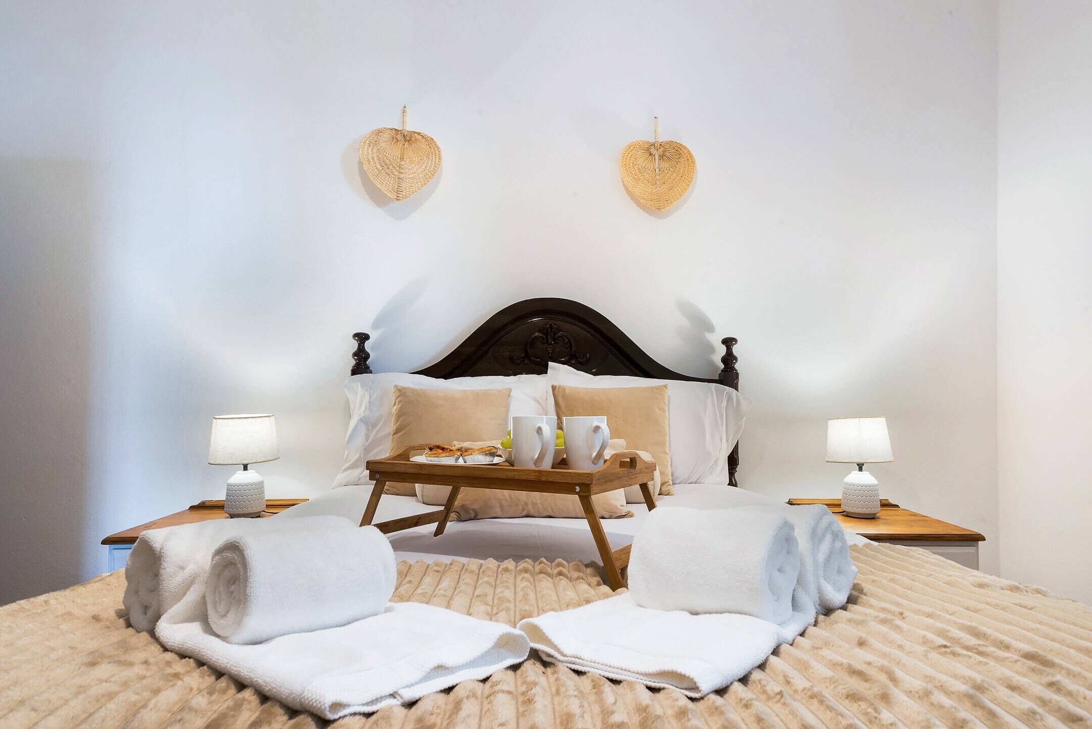 2 多间卧室、熨斗/熨衣板、上网接入、床单