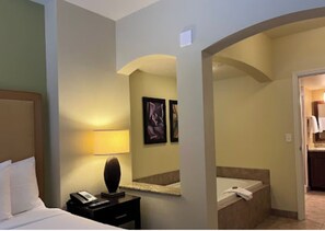 1 bedroom, in-room safe, desk, iron/ironing board